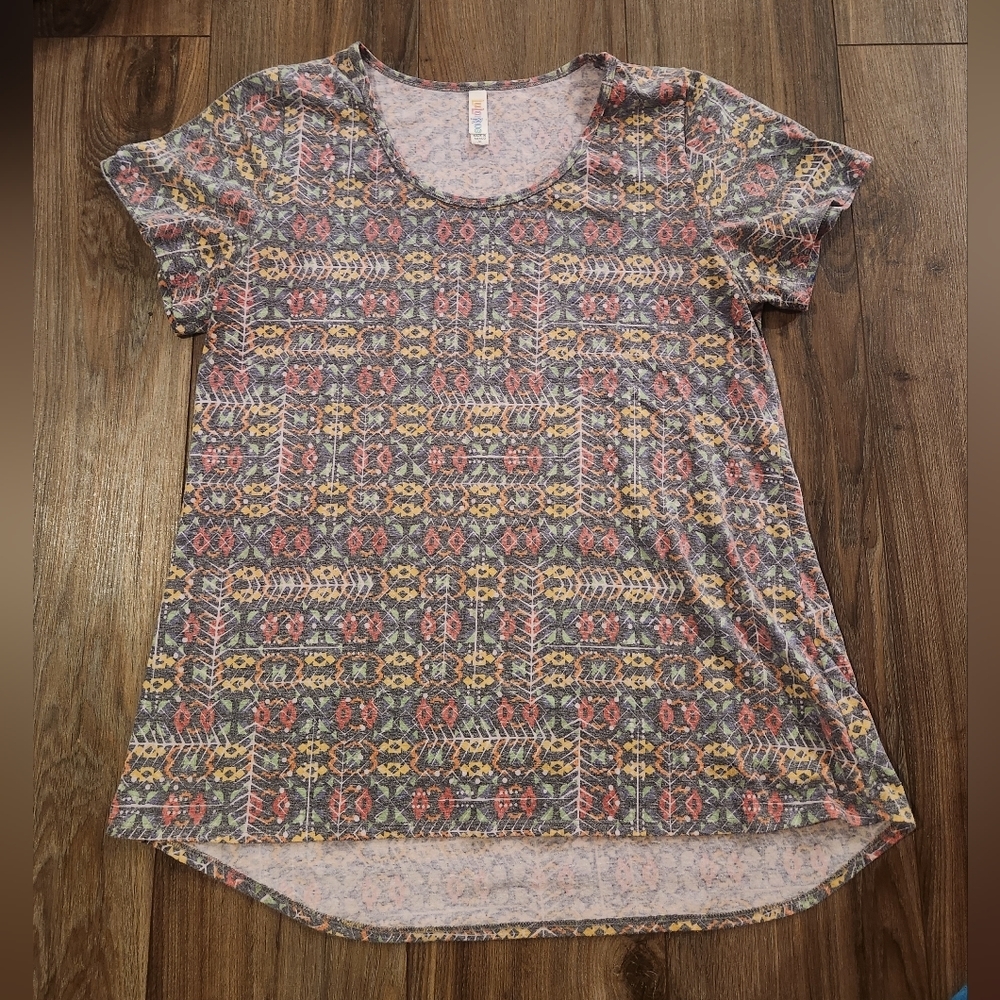 Lularoe Classic T Multicolored Design - Sz XL